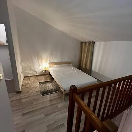 Guestready - Wooden Duplex In Les Minimes דירה לה רושל