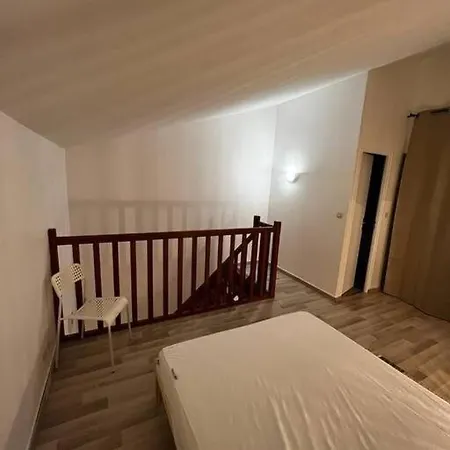 Guestready - Wooden Duplex In Les Minimes דירה לה רושל